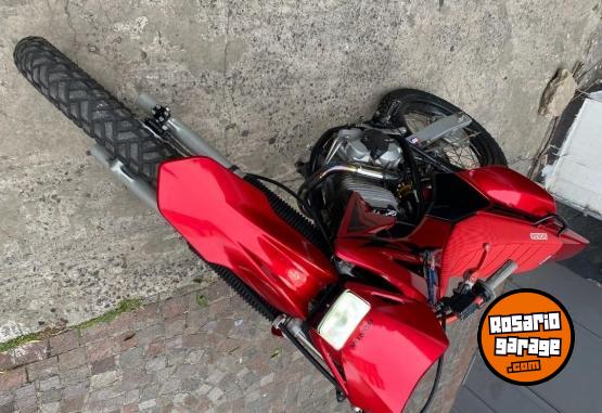 Motos - Honda Xr Tornado 2017 Nafta 10000Km - En Venta