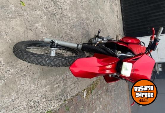 Motos - Honda Xr Tornado 2017 Nafta 10000Km - En Venta