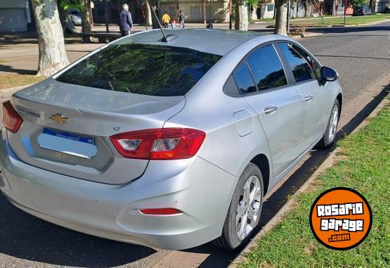 Autos - Chevrolet Cruze LT AT 2023 Nafta 40000Km - En Venta