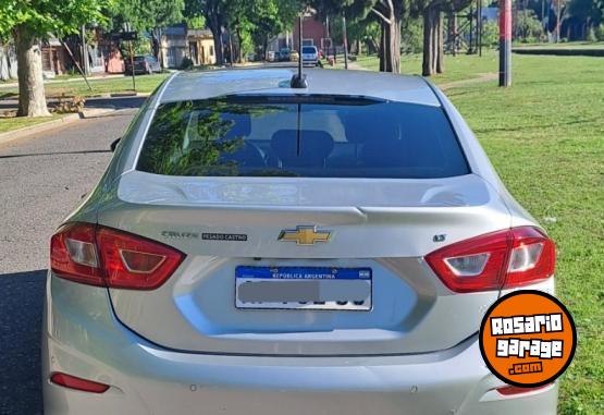 Autos - Chevrolet Cruze LT AT 2023 Nafta 40000Km - En Venta