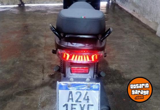 Motos - Gilera smash 2025 Nafta 1300Km - En Venta