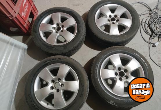 Accesorios para Autos - Llantas 15 Volkswagen Bora. $300.000 las 4. NO BAJO PRECIO - En Venta