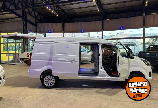 Utilitarios - Shineray 2.0 NAFTA M/T M7 FURGON 2025 Nafta 0Km - En Venta