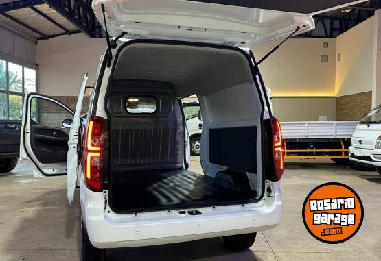 Utilitarios - Shineray 2.0 NAFTA M/T M7 FURGON 2025 Nafta 0Km - En Venta