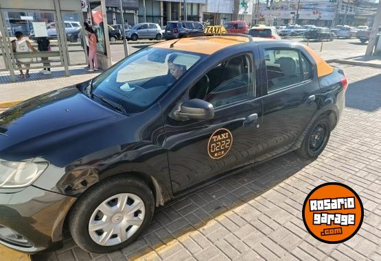 Autos - Renault Logan 2018 GNC 220000Km - En Venta