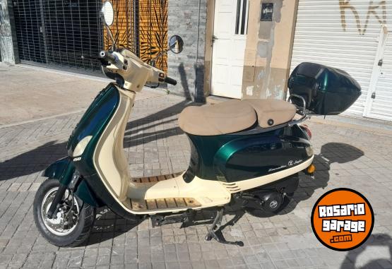 Motos - Zanella Styler 150 2015 Nafta 9000Km - En Venta