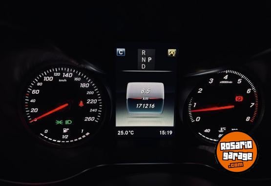 Autos - Mercedes Benz GLC 300 2018 Nafta 172000Km - En Venta