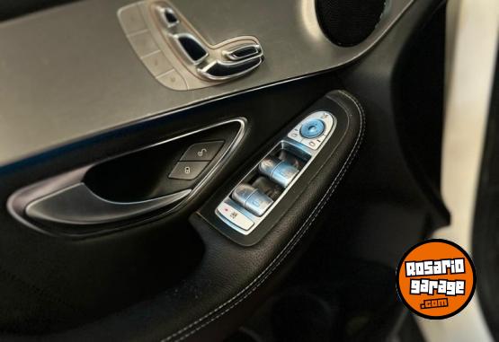 Autos - Mercedes Benz GLC 300 2018 Nafta 172000Km - En Venta