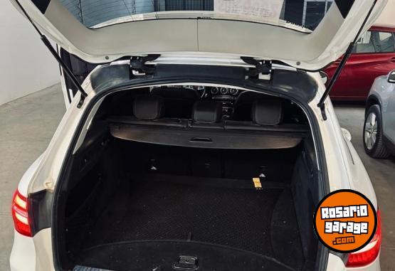 Autos - Mercedes Benz GLC 300 2018 Nafta 172000Km - En Venta