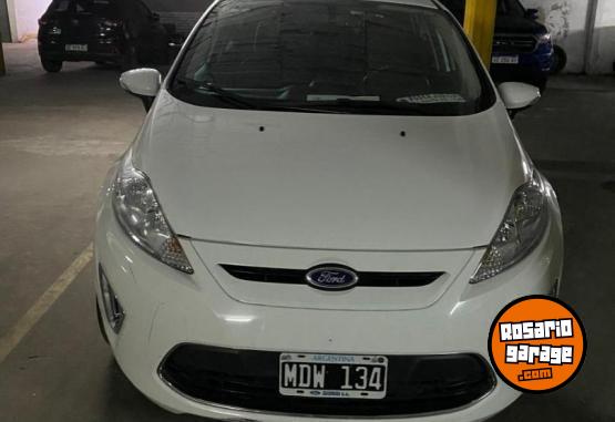 Autos - Ford fiesta kinetic titanium 2013 Nafta 51000Km - En Venta