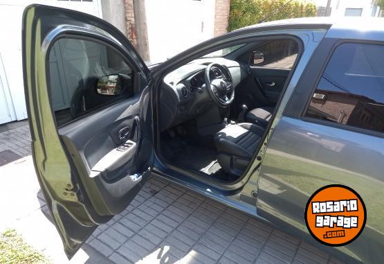 Autos - Renault Logan intens 1.6 2023 Nafta 22383Km - En Venta