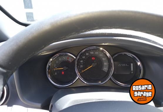 Autos - Renault Logan intens 1.6 2023 Nafta 22383Km - En Venta