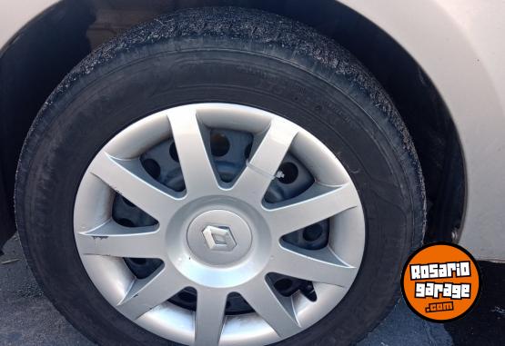 Autos - Renault Symbol 2012 GNC 245000Km - En Venta