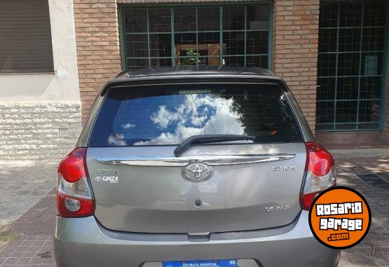 Autos - Toyota Etios 2020 Nafta 93000Km - En Venta