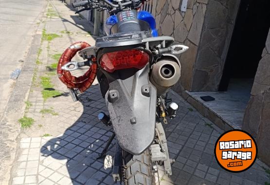 Motos - Zanella ZR 250 2020 Nafta 2070Km - En Venta