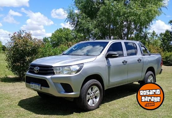 Camionetas - Toyota Hilux Dx 2016 Diesel 250000Km - En Venta