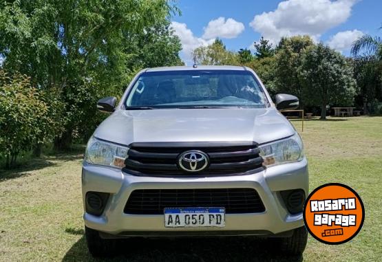 Camionetas - Toyota Hilux Dx 2016 Diesel 250000Km - En Venta