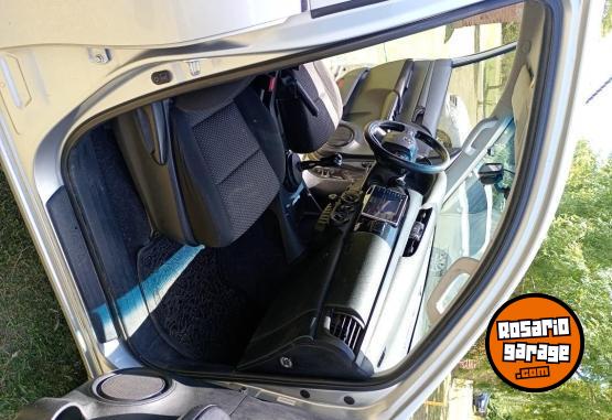 Camionetas - Toyota Hilux Dx 2016 Diesel 250000Km - En Venta