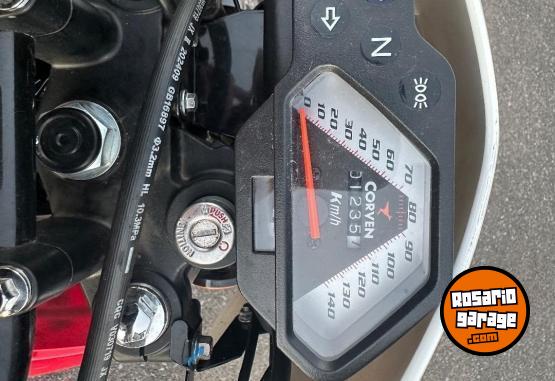 Motos - Corven Triax 2025 Nafta 1200Km - En Venta
