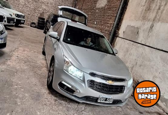 Autos - Chevrolet Cruze LT 2015 Diesel 140000Km - En Venta