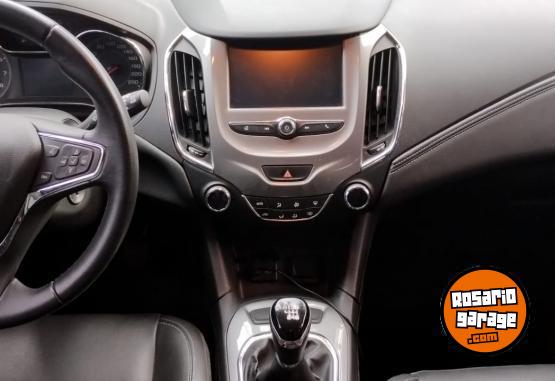 Autos - Chevrolet Cruze LT 2018 Nafta 82000Km - En Venta