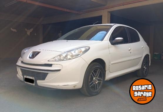 Autos - Peugeot 207 2014 Nafta 116000Km - En Venta