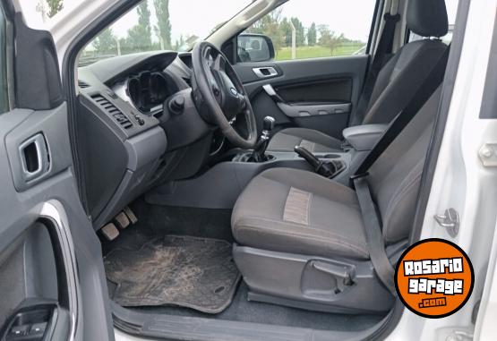 Camionetas - Ford Ranger 2016 Diesel 142000Km - En Venta