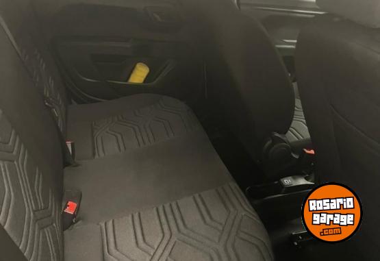 Camionetas - Fiat Strada Freedom 2024 Nafta 25000Km - En Venta