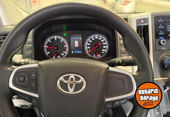 Utilitarios - Toyota Hiace H1L1 2022 Diesel 70000Km - En Venta