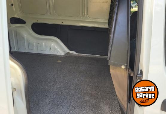 Utilitarios - Renault KANGOO 2015 Nafta 150000Km - En Venta