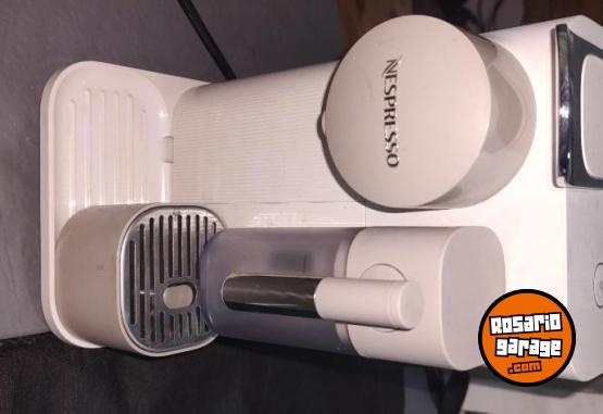 Hogar - Cafetera NESPRESSO - En Venta