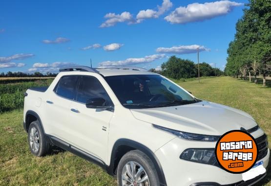 Camionetas - Fiat Toro Volcano 2018 Diesel 103000Km - En Venta