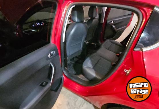 Autos - Peugeot 208 feline 2014 Nafta 170000Km - En Venta