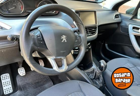 Autos - Peugeot 208 Feline 2013 Nafta 46000Km - En Venta