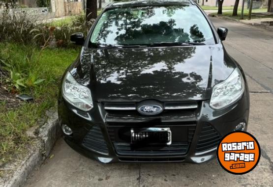 Autos - Ford Focus SE PLUS 2014 Nafta 140000Km - En Venta
