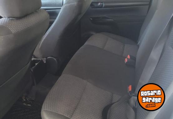 Camionetas - Toyota Hilux 2018 Diesel 150000Km - En Venta