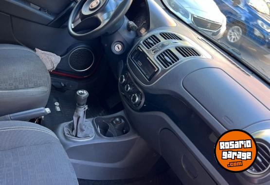 Autos - Fiat Palio Atractive 2017 GNC 206000Km - En Venta
