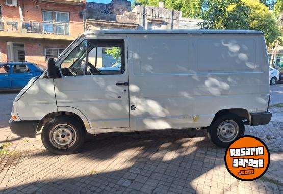 Utilitarios - Renault Trafic 1.9 diesel 1999 Diesel 350000Km - En Venta
