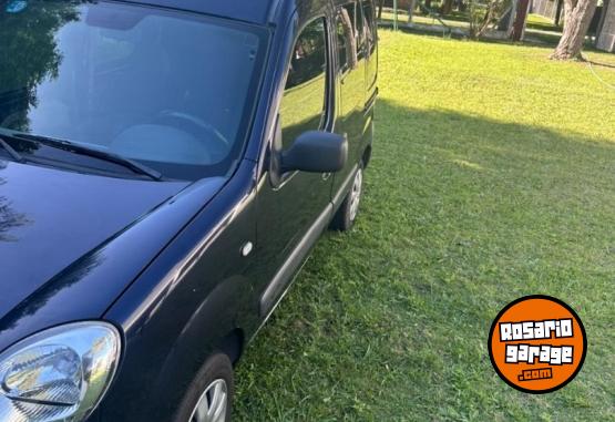Utilitarios - Renault Kangoo 5P 2012 GNC 166000Km - En Venta