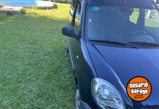 Utilitarios - Renault Kangoo 5P 2012 GNC 166000Km - En Venta