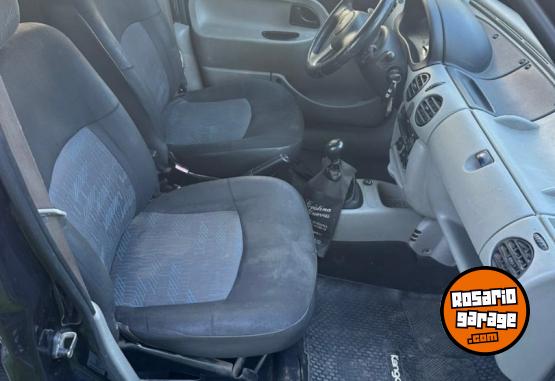 Utilitarios - Renault Kangoo 5P 2012 GNC 166000Km - En Venta