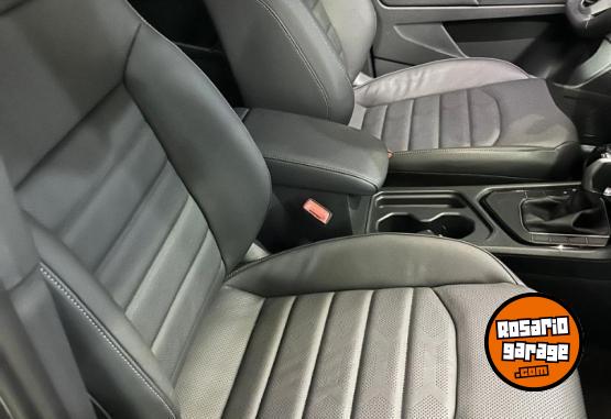 Camionetas - Volkswagen Taos 2025 Nafta 7000Km - En Venta