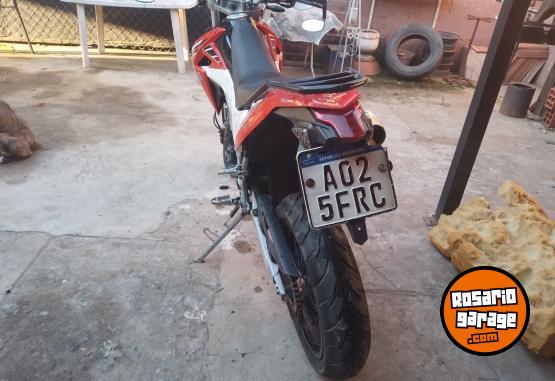 Motos - Corven TXR 250 2017 Nafta 11000Km - En Venta