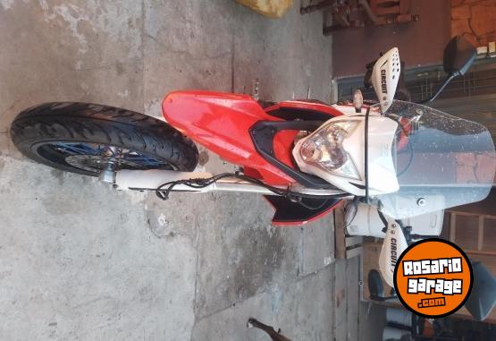 Motos - Corven TXR 250 2017 Nafta 11000Km - En Venta