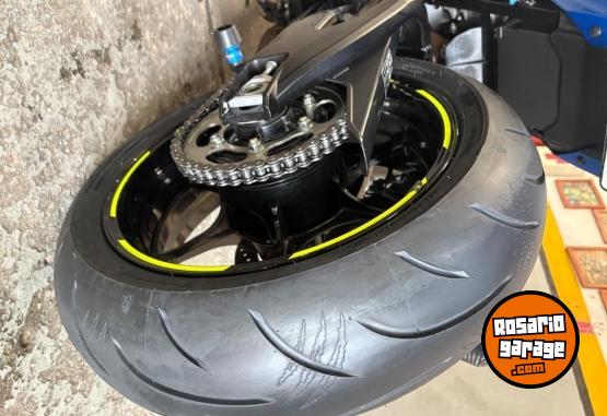 Motos - Suzuki Gsxr1000r inmaculada 2021 Nafta 7000Km - En Venta