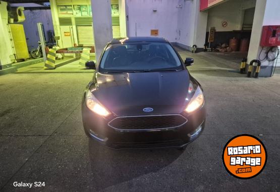 Autos - Ford Focus 2.0 SE plus 2016 Nafta 124000Km - En Venta