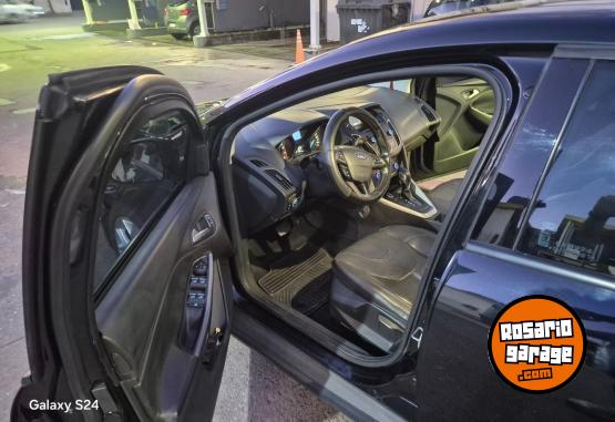 Autos - Ford Focus 2.0 SE plus 2016 Nafta 124000Km - En Venta