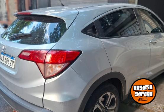 Autos - Honda Hrv 2016 Nafta 122000Km - En Venta