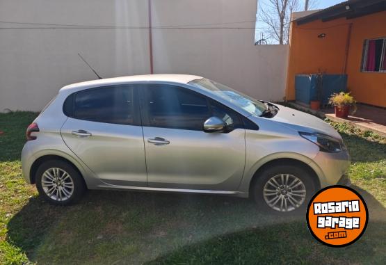 Autos - Peugeot 208 Allure 2019 Nafta 35000Km - En Venta