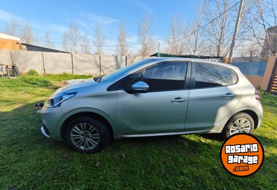 Autos - Peugeot 208 Allure 2019 Nafta 35000Km - En Venta